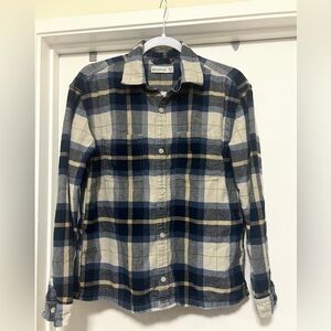 Abercrombie Kids boys plaid flannel button-up size 15/16 navy/cream
